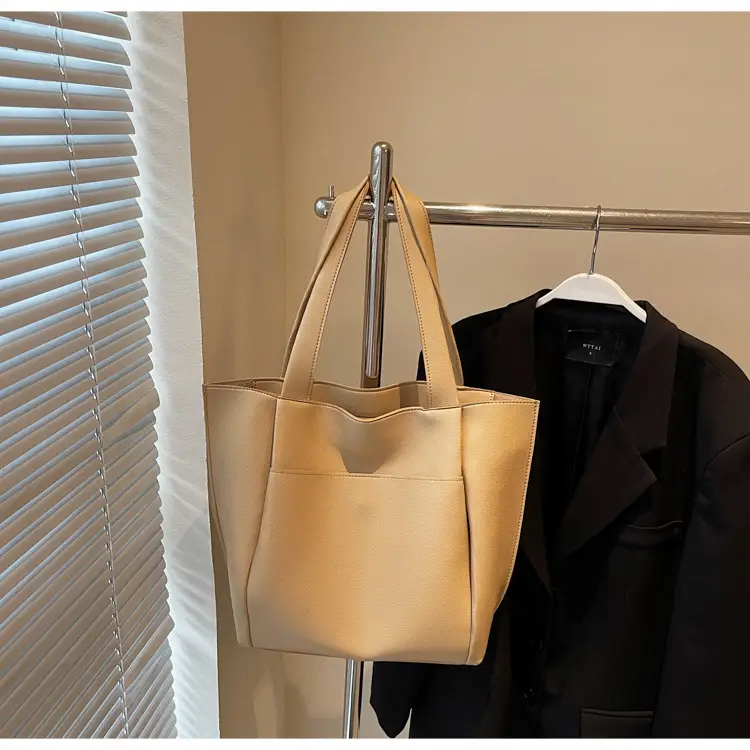 Women Cross-Border Large Capacity Tote Bag Tan 2026 — feature 48
