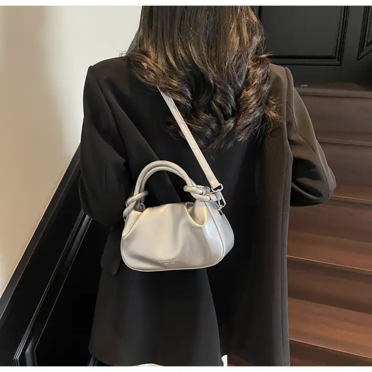 Stylish Silver Pleated Shoulder Bag for Women 2025 — feature 14