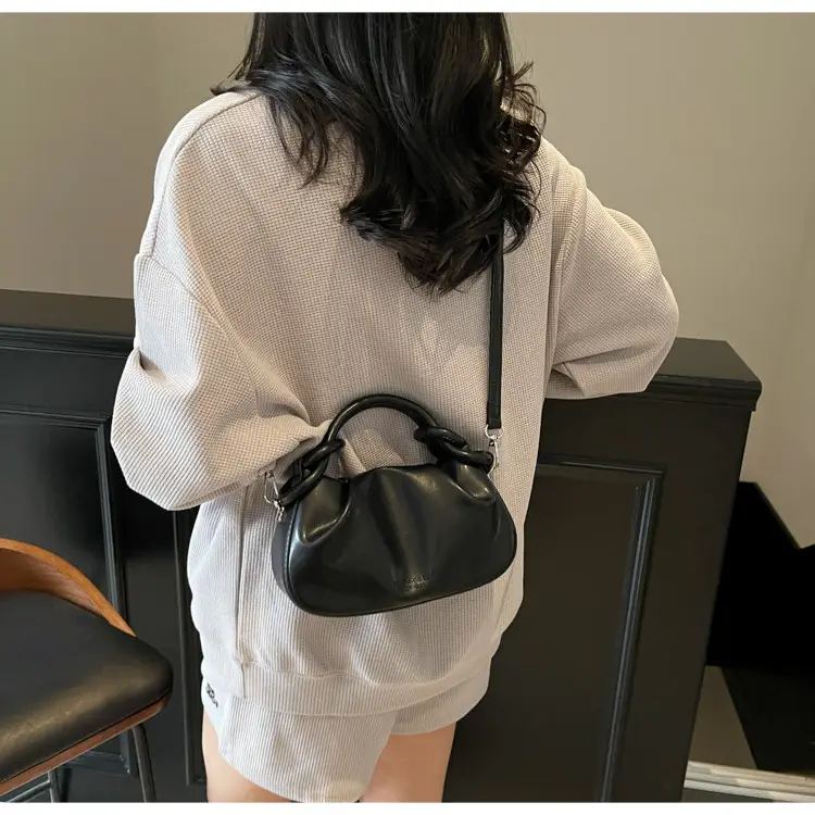 Stylish Silver Pleated Shoulder Bag for Women 2025 — feature 15