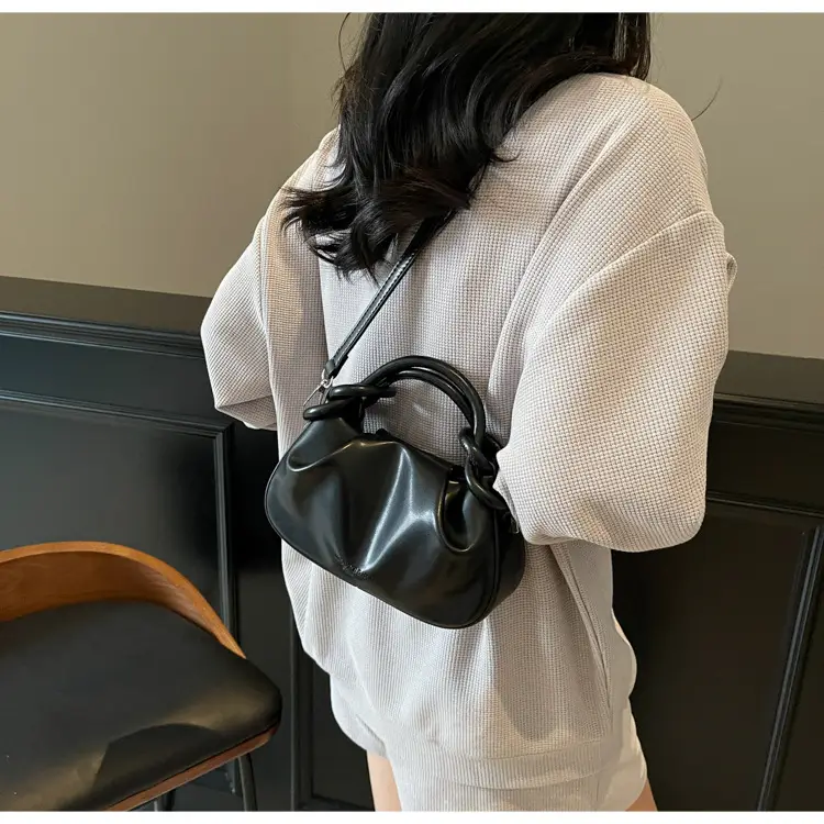 Stylish Silver Pleated Shoulder Bag for Women 2025 — feature 17