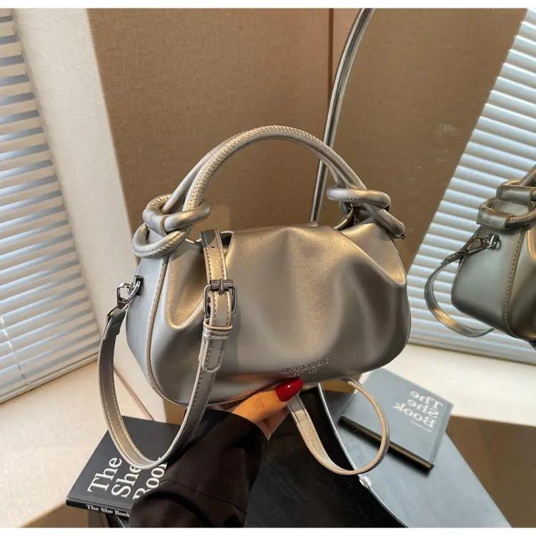 Stylish Silver Pleated Shoulder Bag for Women 2025 — feature 29