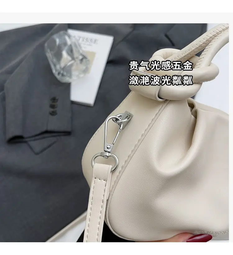 Stylish Silver Pleated Shoulder Bag for Women 2025 — feature 4