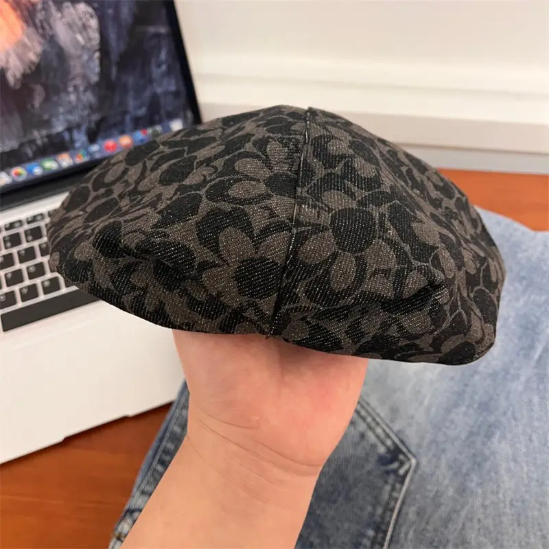 Black Jacquard Face-Slimming Cycling Cap for Women — feature 20