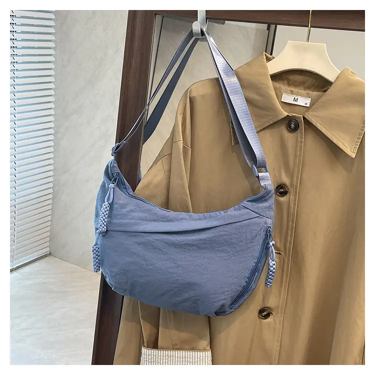Black Japanese Style Crossbody Bag for Girls — feature 21