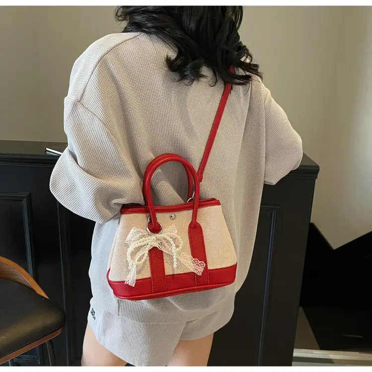 Green Embroidered Crossbody Bag for Women 2026 — feature 11