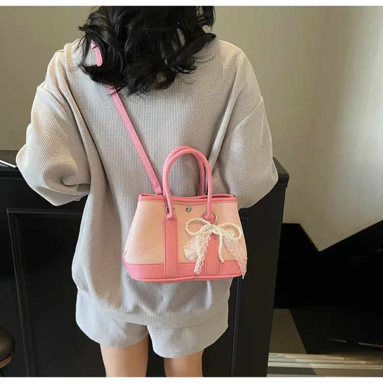 Green Embroidered Crossbody Bag for Women 2026 — feature 14