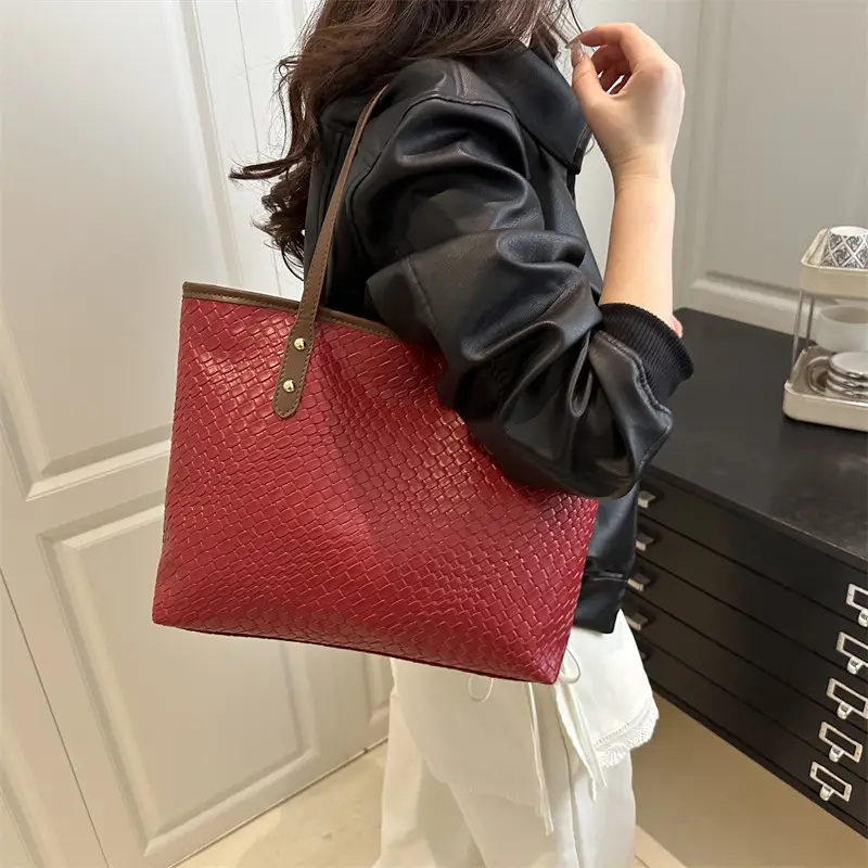 European & American Woven Textured Shoulder Bag Large Capacity