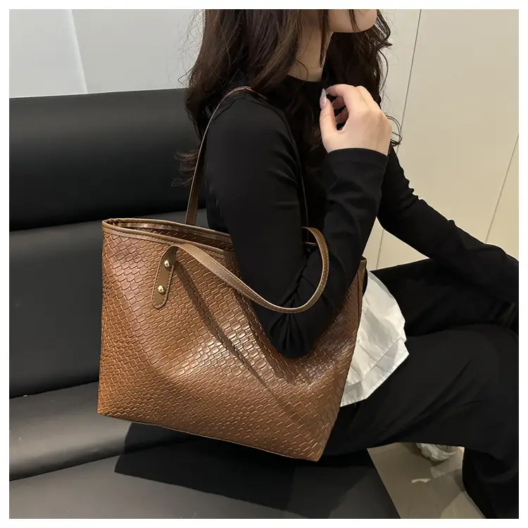 European & American Woven Textured Shoulder Bag Large Capacity — feature 13