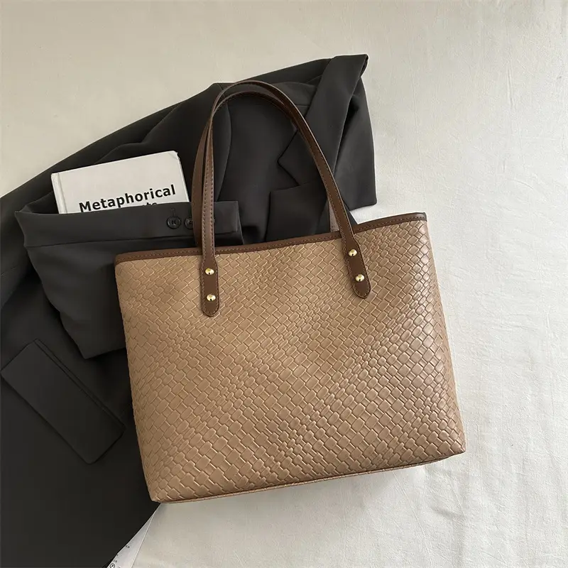 European & American Woven Textured Shoulder Bag Large Capacity