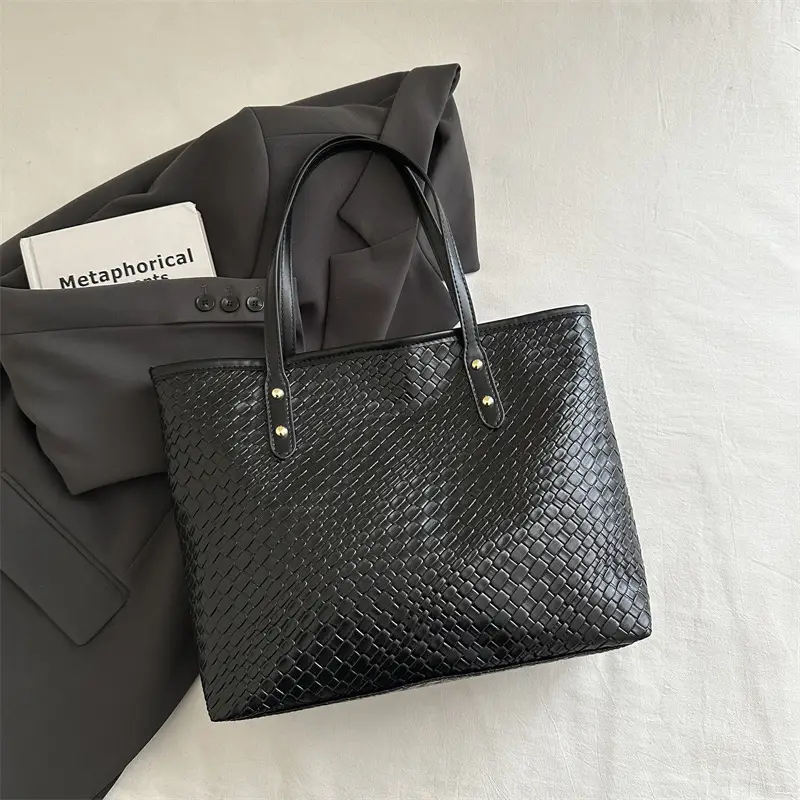European & American Woven Textured Shoulder Bag Large Capacity