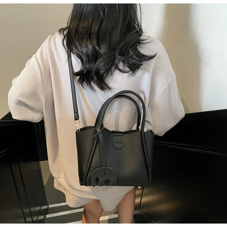Women Crossbody Bag Tan Leather 2025 New Fashion — feature 14