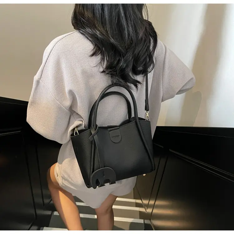 Women Crossbody Bag Tan Leather 2025 New Fashion — feature 15