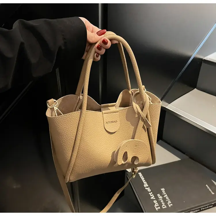 Women Crossbody Bag Tan Leather 2025 New Fashion — feature 24