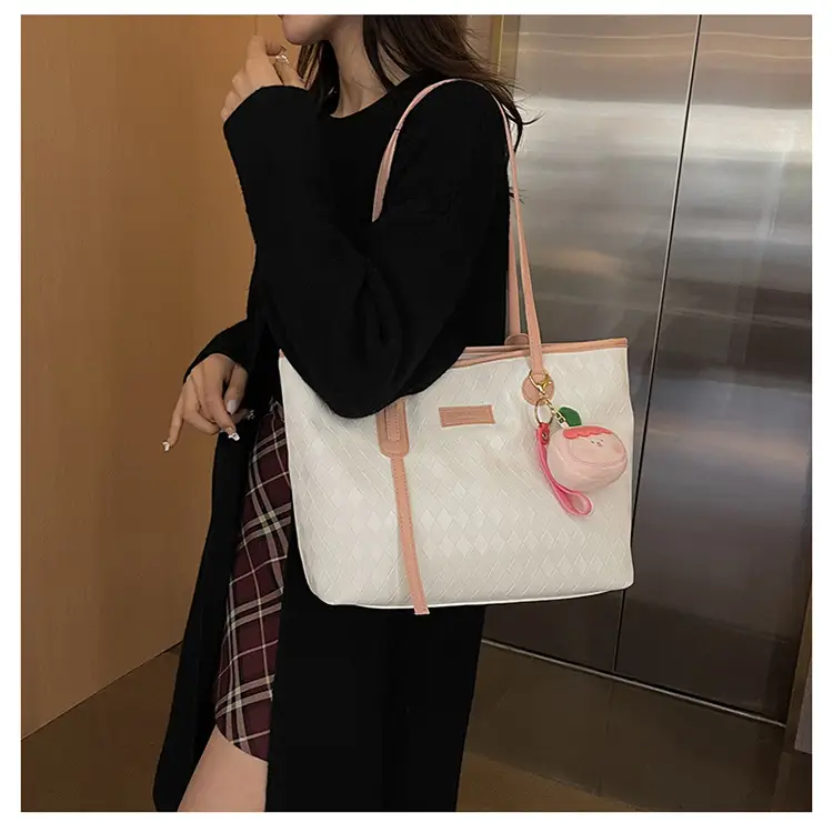 Women's White Canvas Shoulder Bag with Leather Strap — feature 13