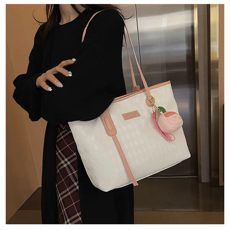 Women's White Canvas Shoulder Bag with Leather Strap — feature 14
