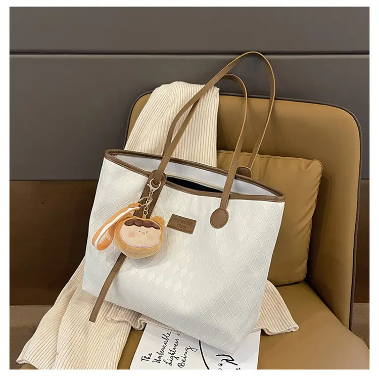 Women's White Canvas Shoulder Bag with Leather Strap — feature 20