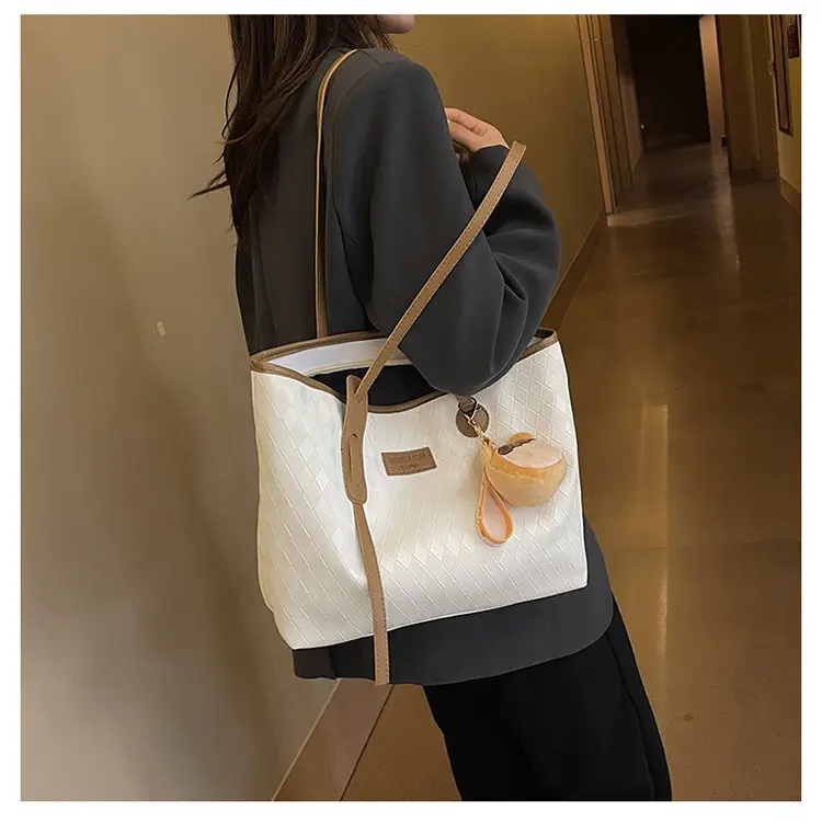 Women's White Canvas Shoulder Bag with Leather Strap — feature 7