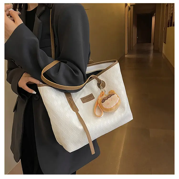 Women's White Canvas Shoulder Bag with Leather Strap — feature 9