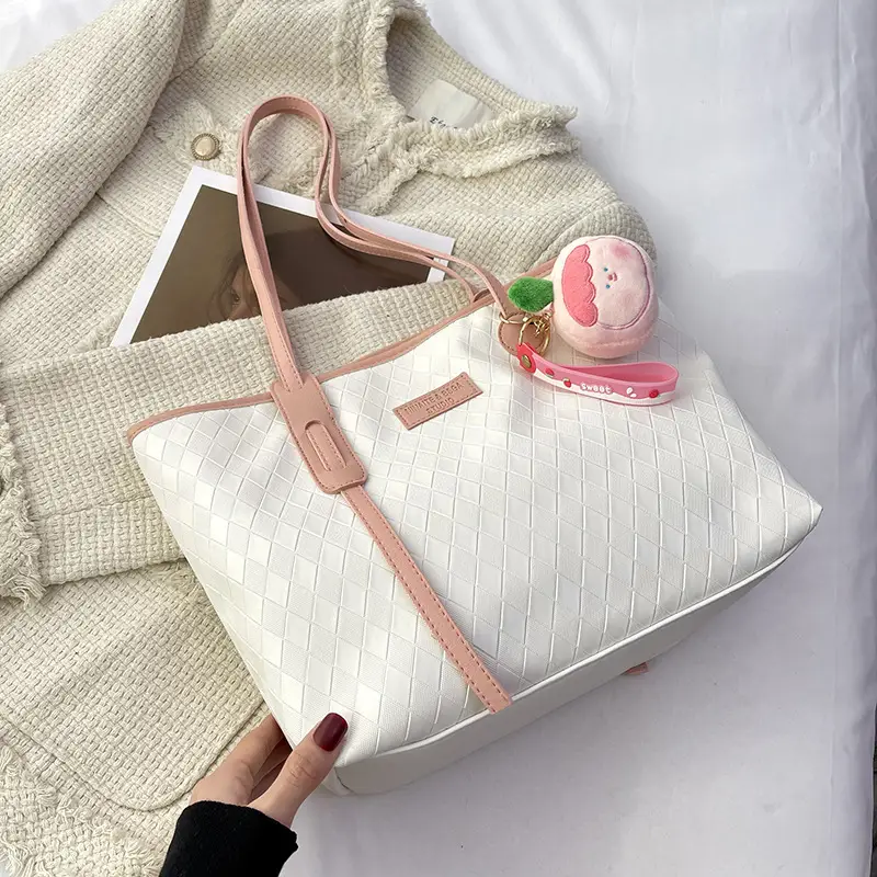 Women's White Canvas Shoulder Bag with Leather Strap - Image 6