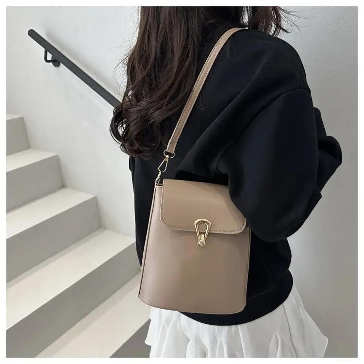 Black Leather Shoulder Bag for Women 2025 Spring New — feature 12