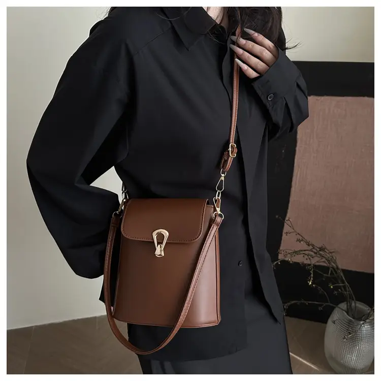 Black Leather Shoulder Bag for Women 2025 Spring New — feature 16