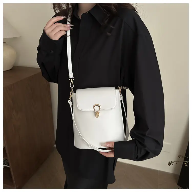 Black Leather Shoulder Bag for Women 2025 Spring New — feature 19