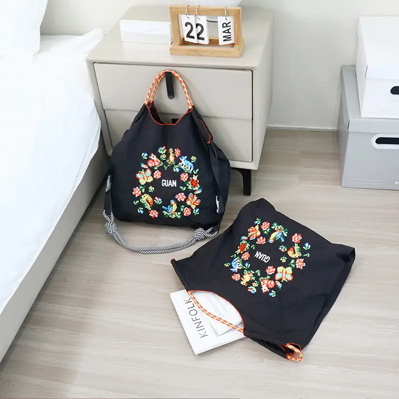 Embroidered Floral Tote Bag Large Capacity Casual Shoulder Bag - Image 4