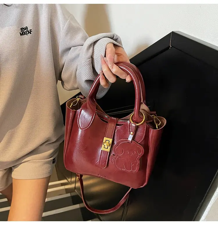 Red Leather Shoulder Bag for Women 2025 — feature 20