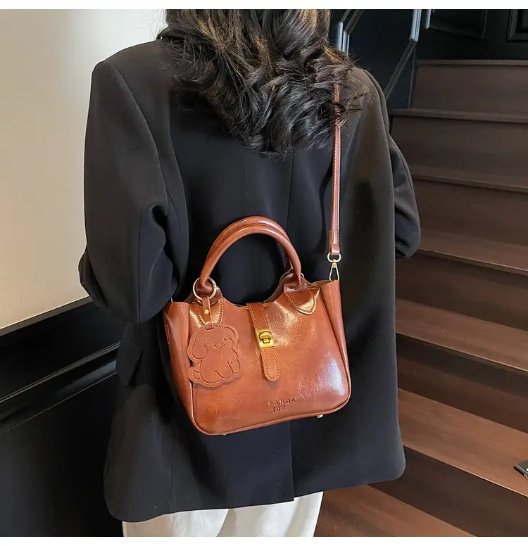 Red Leather Shoulder Bag for Women 2025 — feature 25