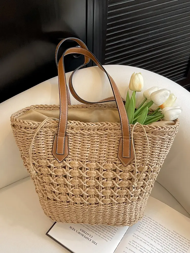 Mori Style Straw Shoulder Bag Large Capacity Leather Handle - Image 3