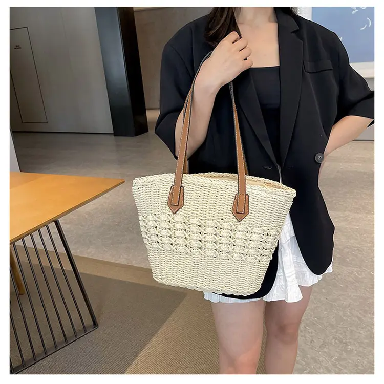 Mori Style Straw Shoulder Bag Large Capacity Leather Handle — feature 13