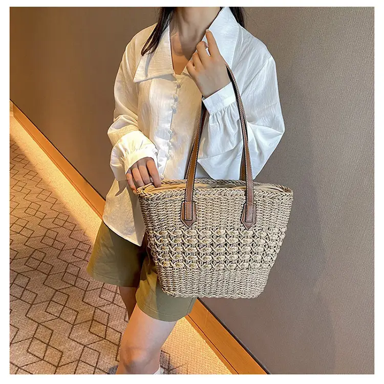 Mori Style Straw Shoulder Bag Large Capacity Leather Handle — feature 17