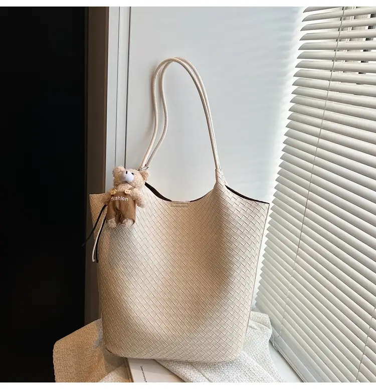 Women Woven Shoulder Bag Beige 2026 New Summer — feature 29