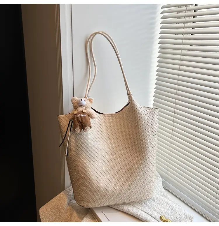 Women Woven Shoulder Bag Beige 2026 New Summer — feature 30