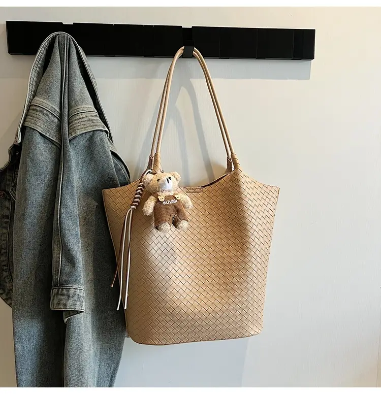 Women Woven Shoulder Bag Beige 2026 New Summer — feature 35