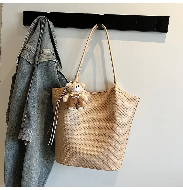 Women Woven Shoulder Bag Beige 2026 New Summer — feature 36