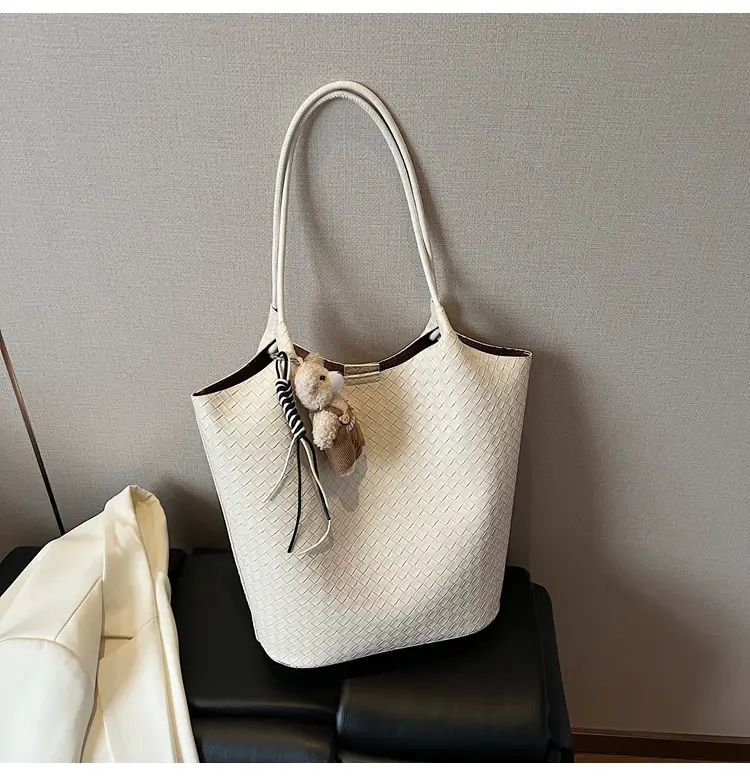 Women Woven Shoulder Bag Beige 2026 New Summer — feature 44