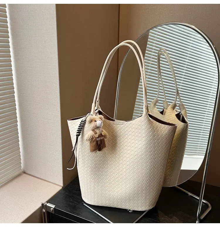 Women Woven Shoulder Bag Beige 2026 New Summer — feature 49