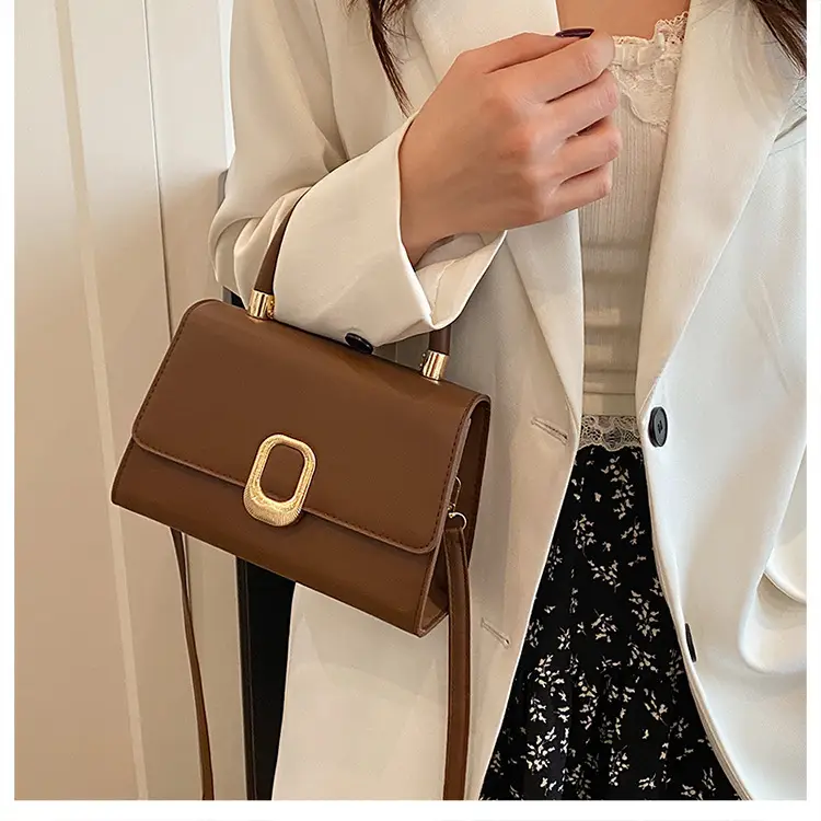 Black Korean Style Square Handbag with Gold Clasp — feature 37