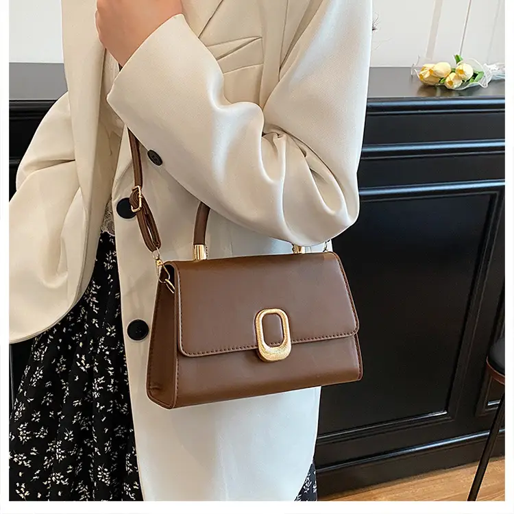 Black Korean Style Square Handbag with Gold Clasp — feature 39