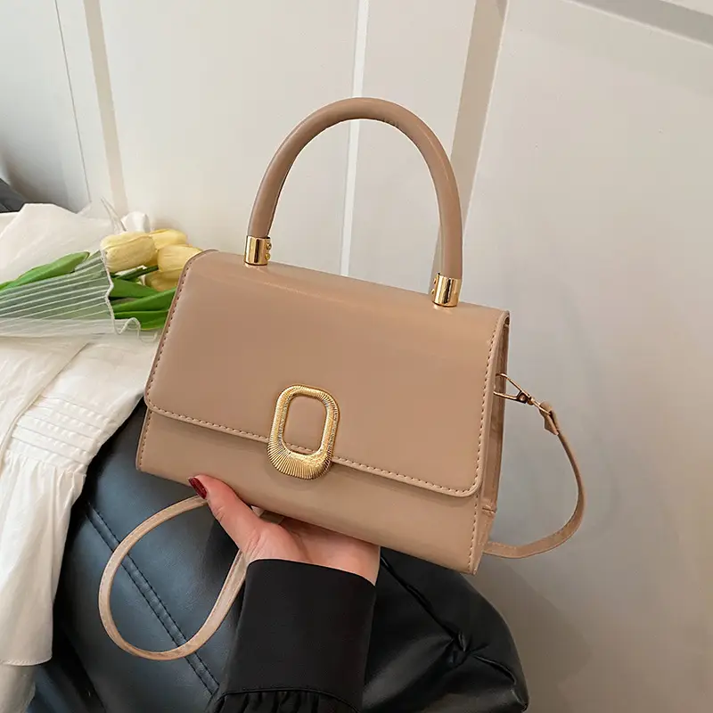 Black Korean Style Square Handbag with Gold Clasp - Image 5