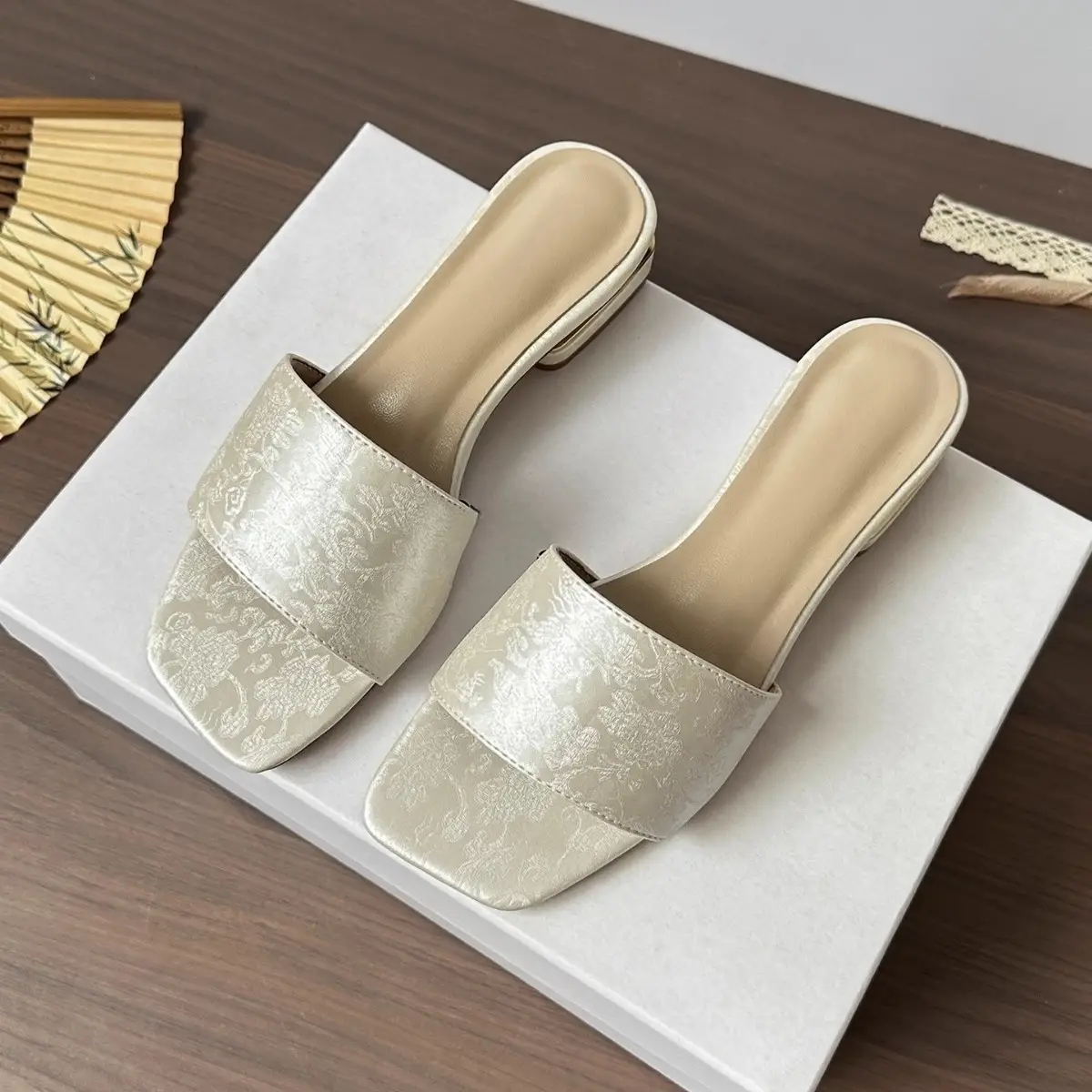 Elegant Chinese Style Flat Slippers for Women 2025 - Image 7
