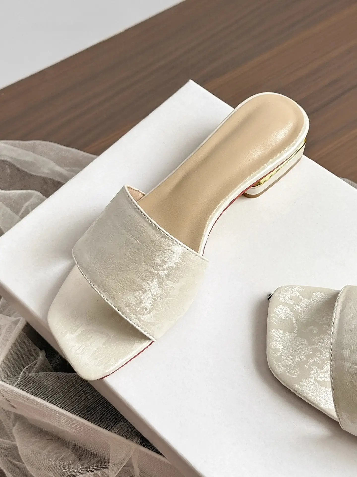 Elegant Chinese Style Flat Slippers for Women 2025 — feature 7
