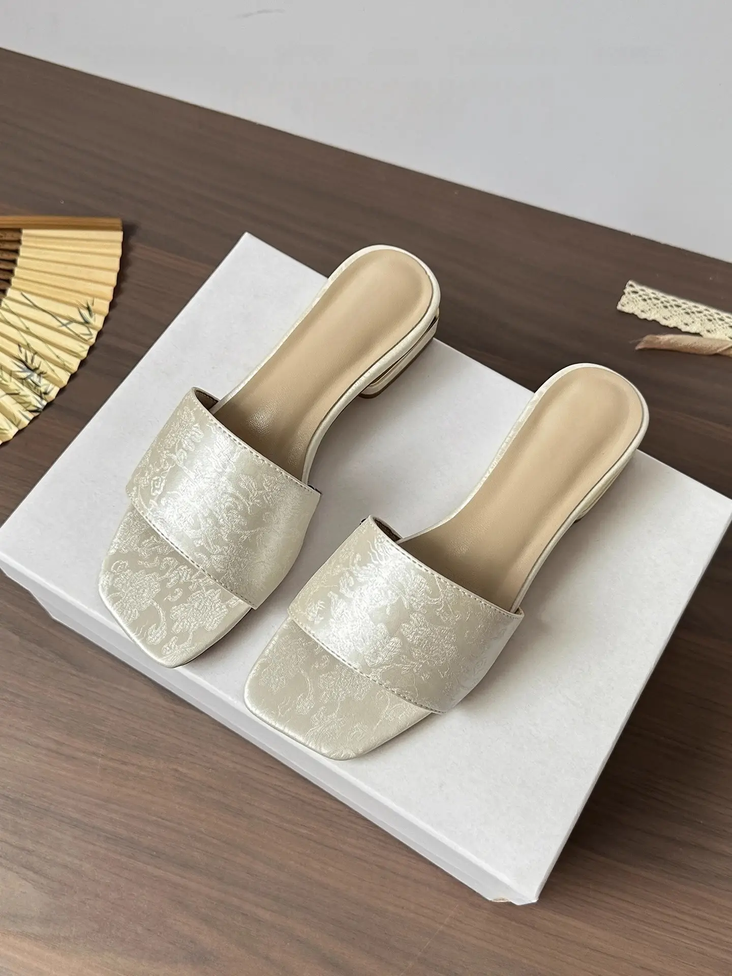 Elegant Chinese Style Flat Slippers for Women 2025 — feature 8