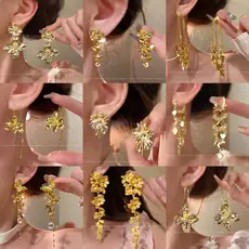 Luxury Pearl Clavicle Chain with Shaking Sound & Burst Effect — feature 5