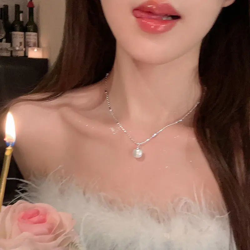 Luxury Pearl Clavicle Chain with Shaking Sound & Burst Effect - Image 21