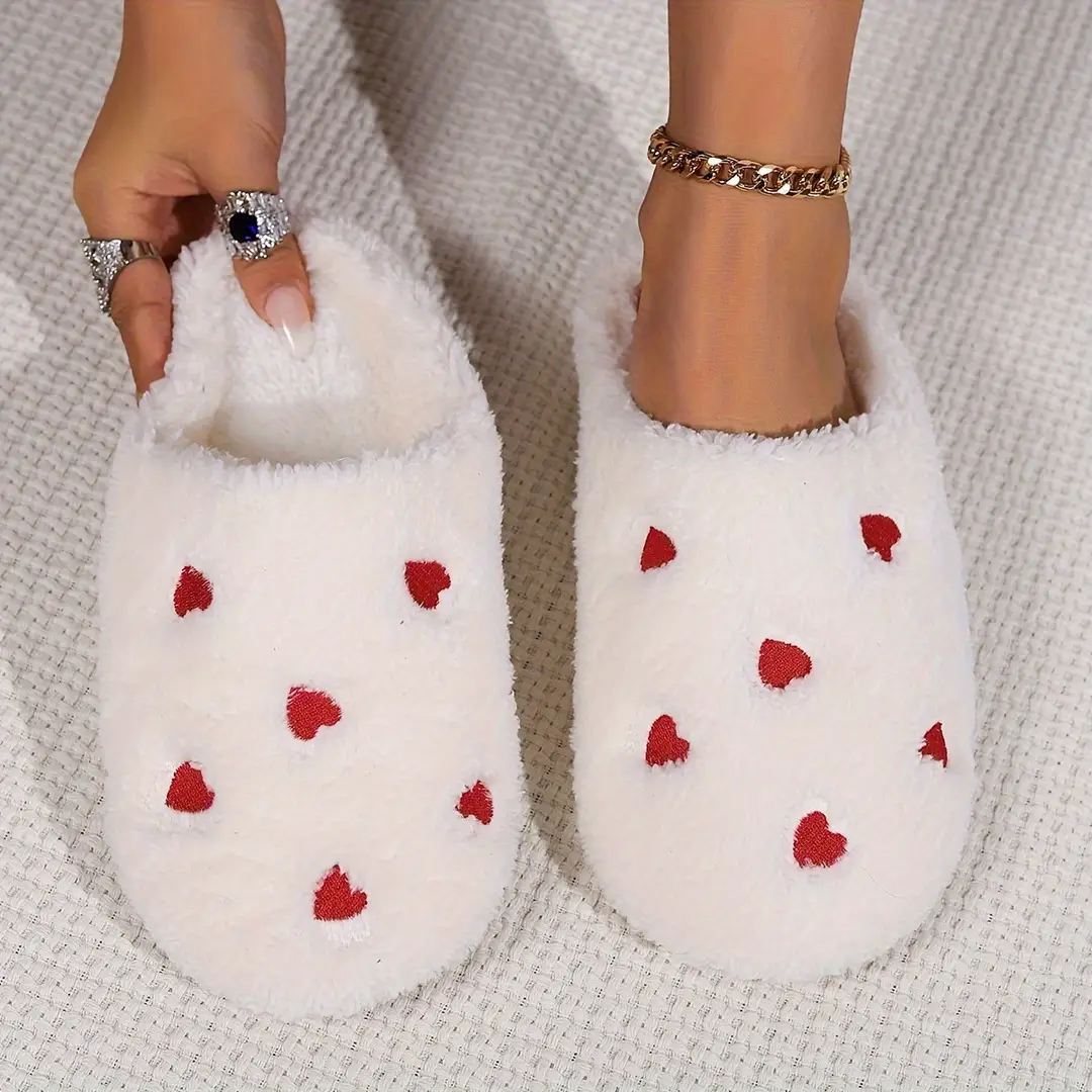 Cross-Border Small Heart-Shaped Soft-Soled Cotton Slippers, Warm and Comfortable, Winter Indoor Home Flat-Soled, Export Wholesale, Closed-Toe, Simple Design — feature 3