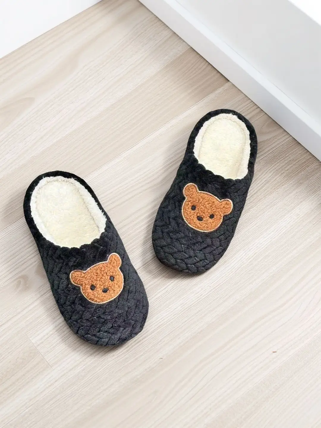 Cross-Border Small Heart-Shaped Soft-Soled Cotton Slippers, Warm and Comfortable, Winter Indoor Home Flat-Soled, Export Wholesale, Closed-Toe, Simple Design
