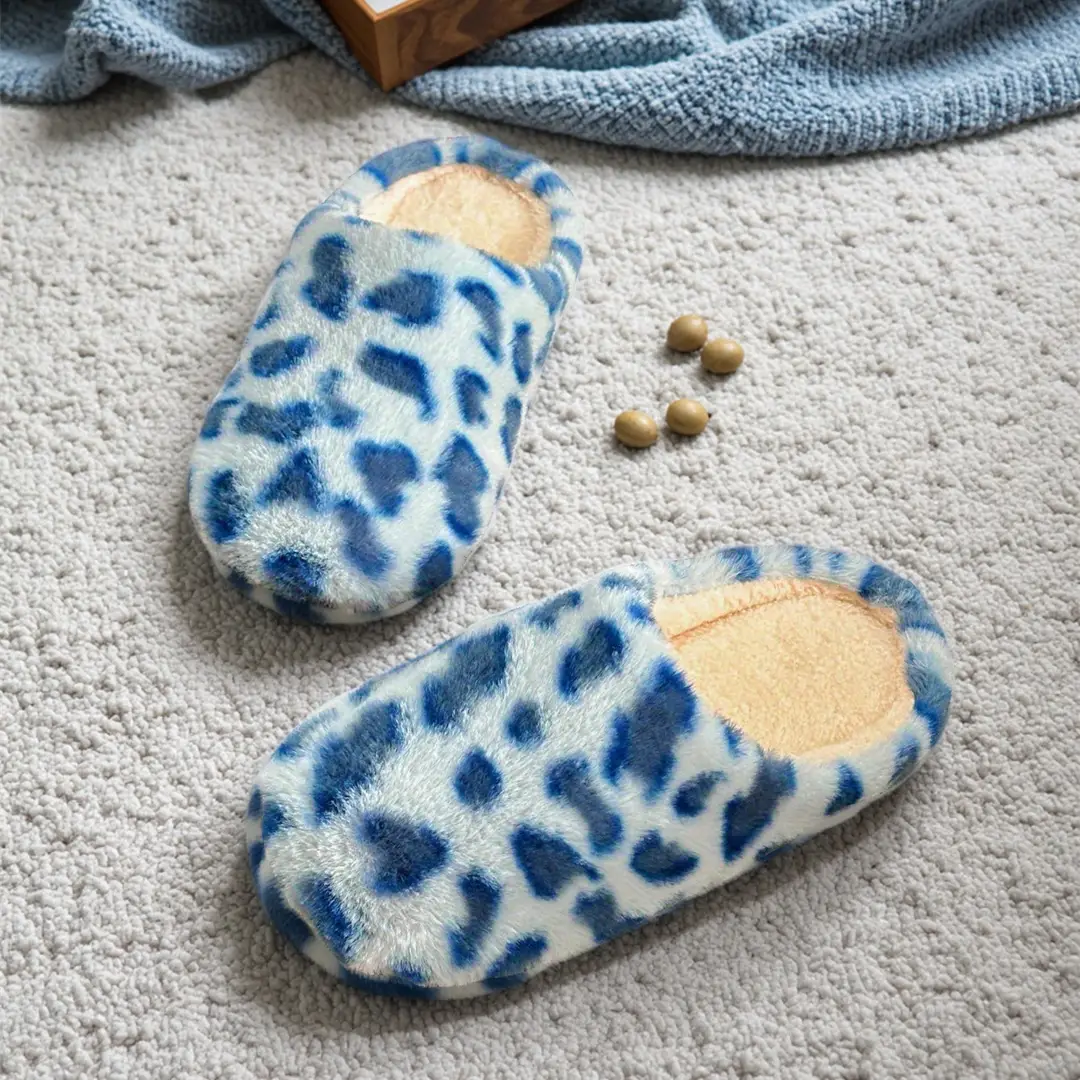 Cross-Border Small Heart-Shaped Soft-Soled Cotton Slippers, Warm and Comfortable, Winter Indoor Home Flat-Soled, Export Wholesale, Closed-Toe, Simple Design
