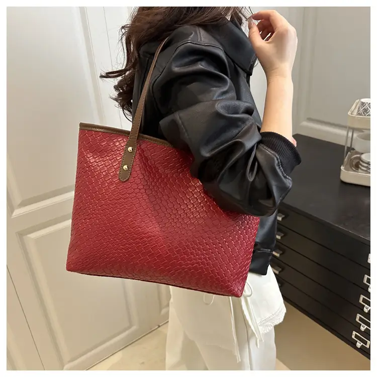 Trendy Brown Woven Shoulder Tote Bag Large Capacity — feature 10